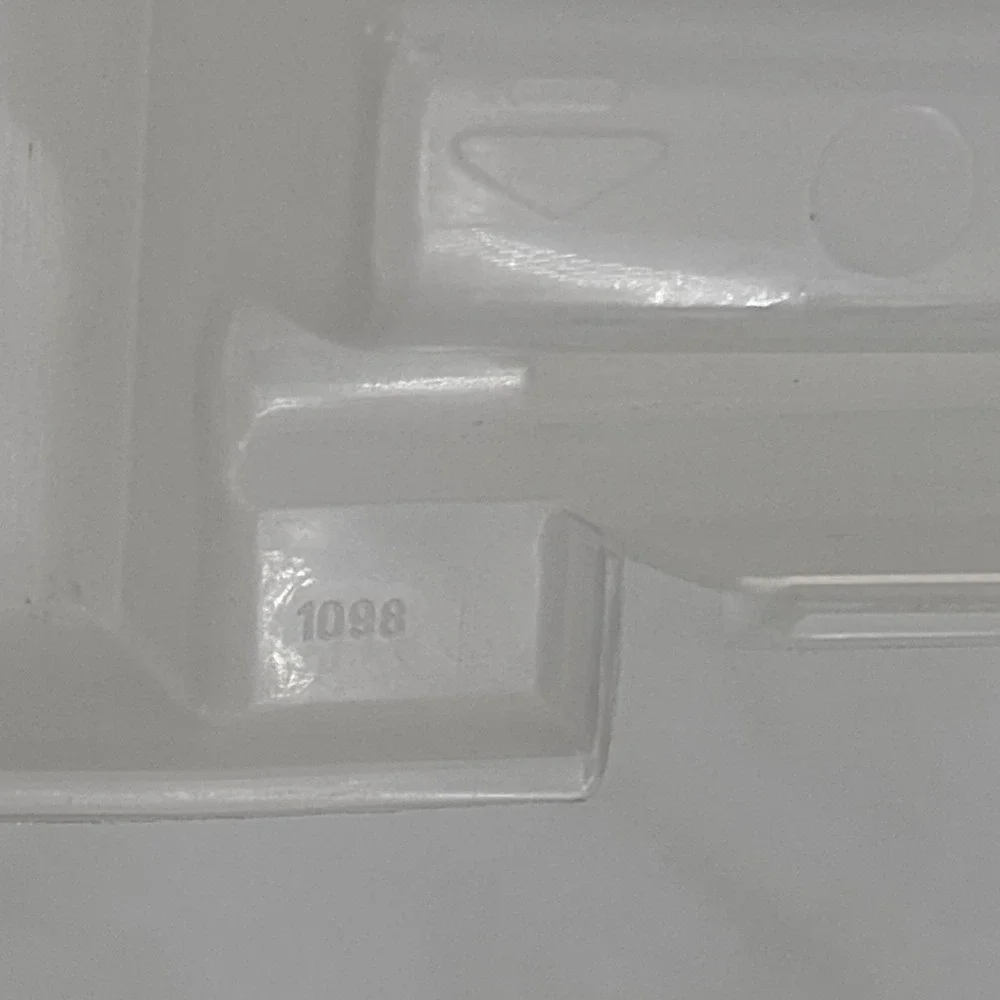 Vintage Rubbermaid Clear Plastic Snap Case Mr Brief Storage Container 1098 90s
